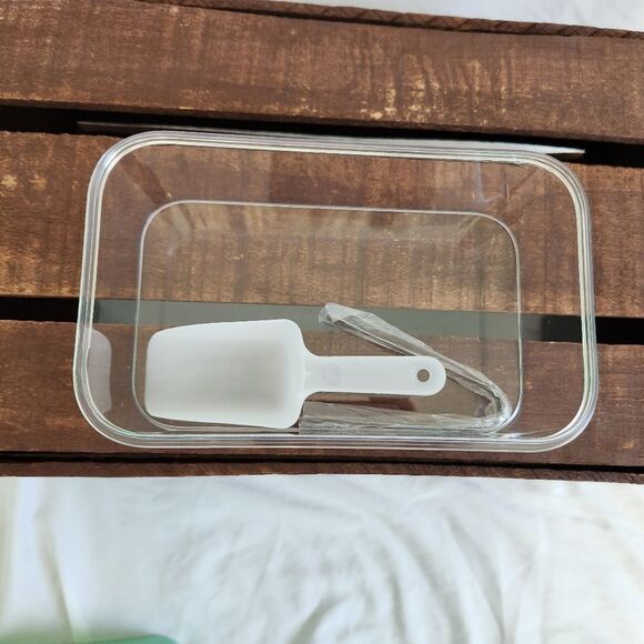 Round Mini Ice Ball Maker - Mint - Ice Cube Storage Unique Drink Kitchen Gadget - Picture 3 of 9